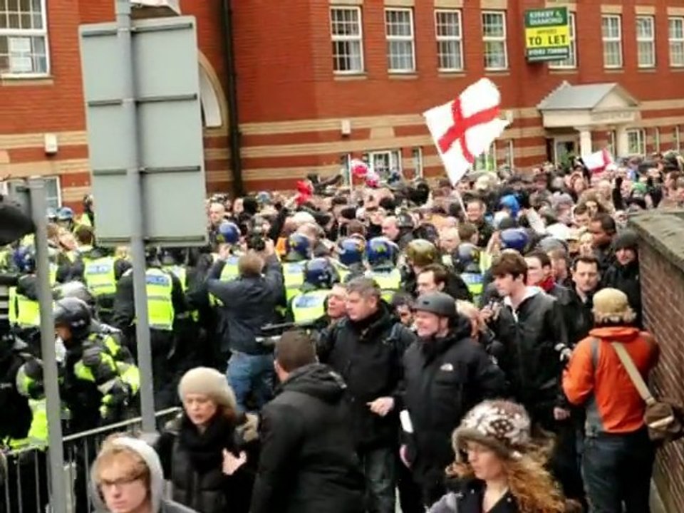 PM multiculturalism speech uspets British Muslims