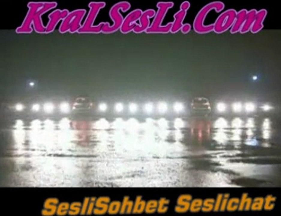 Arabaların Müthiş Far Gösterisi Kralsesli.com seslichat