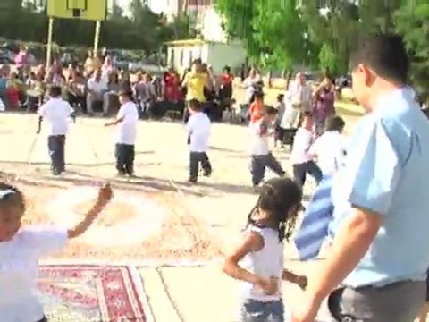 Mutlu Çocuklar Sınıfı Tarihinden