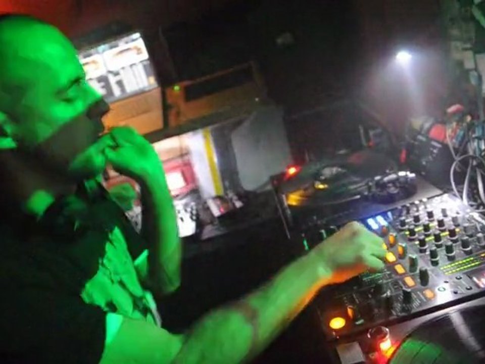 Episode 1: captain mittelstrahl empfiehlt