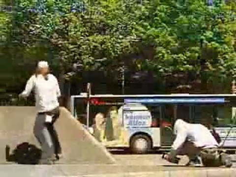 Rare Footy of Chris Haslam hitting some ramps and nailing rails