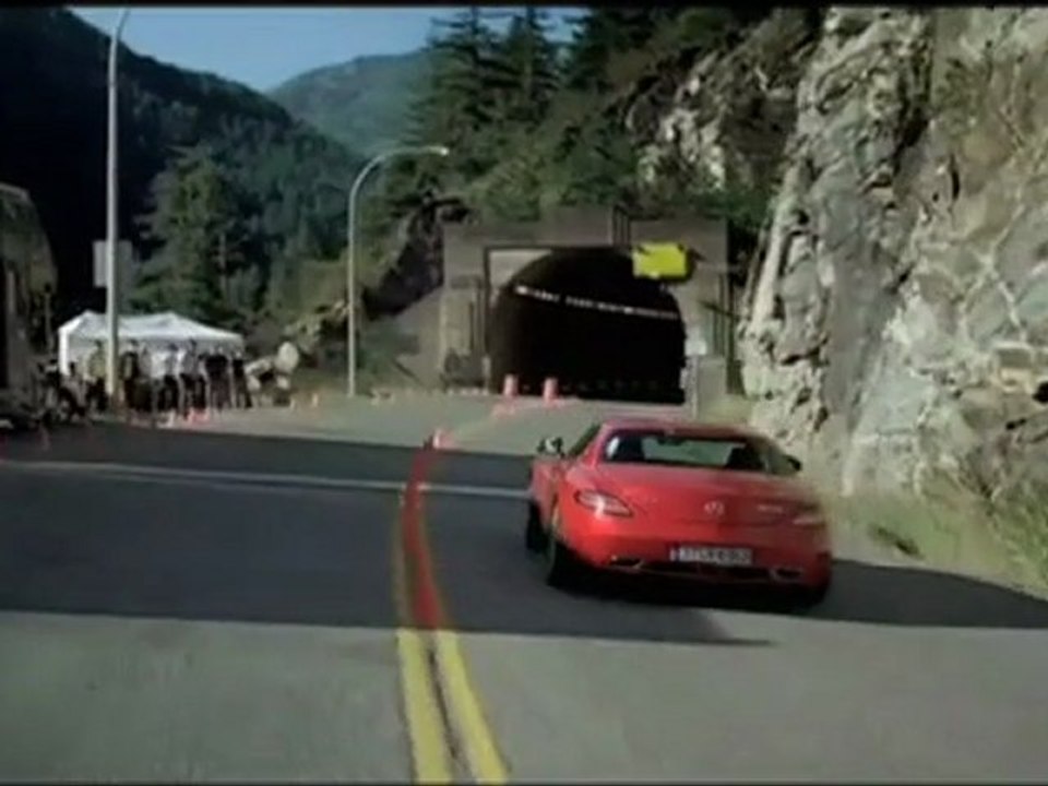 Mercedes SLS Upside Down