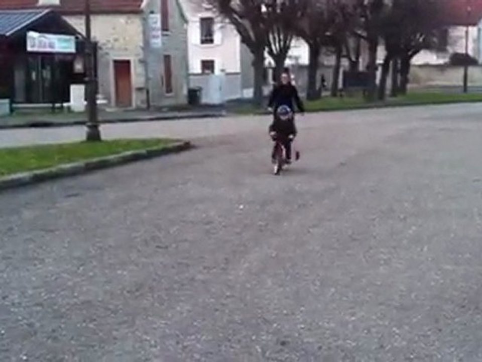 Oscar vélo ss roulettes 17-02-2011