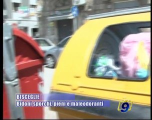 BISCEGLIE | Bidoni sporchi, pieni e maleodoranti