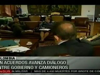 Gobierno y transportistas colombianos siguen sin alcanzar acuerdo, Santos promete "mano de hierro"