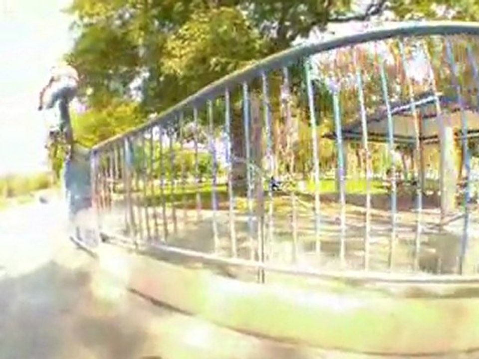 Levi.com/BMX 2009 Clip of the Week 1 "2009 Team Mix"