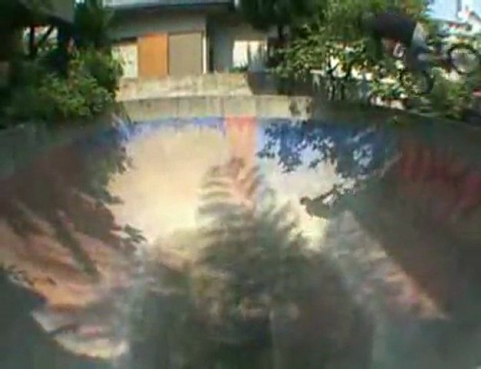 Vinyl BMX: Road trip video