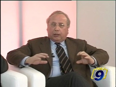 QUALCOSA IN COMUNE. In studio: Carlo Laurora, Pina Marmo, Arcangelo Sannicandro, Nino Marmo