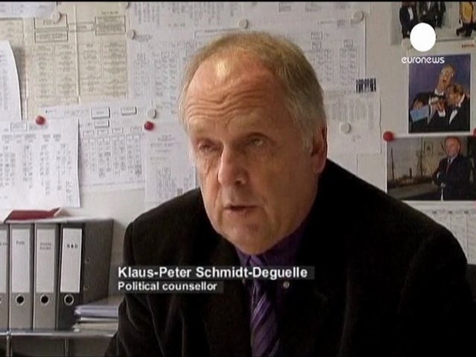 German press mocks "Cut & Paste Baron"