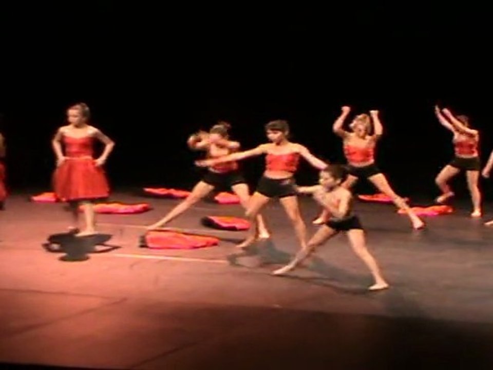 "Diva Rouge" Concours de Danse YZEURE 2 éme PRIX