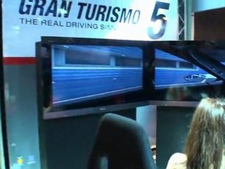 Awesome Gran Turismo 5 five screen simulator at Taipei ...