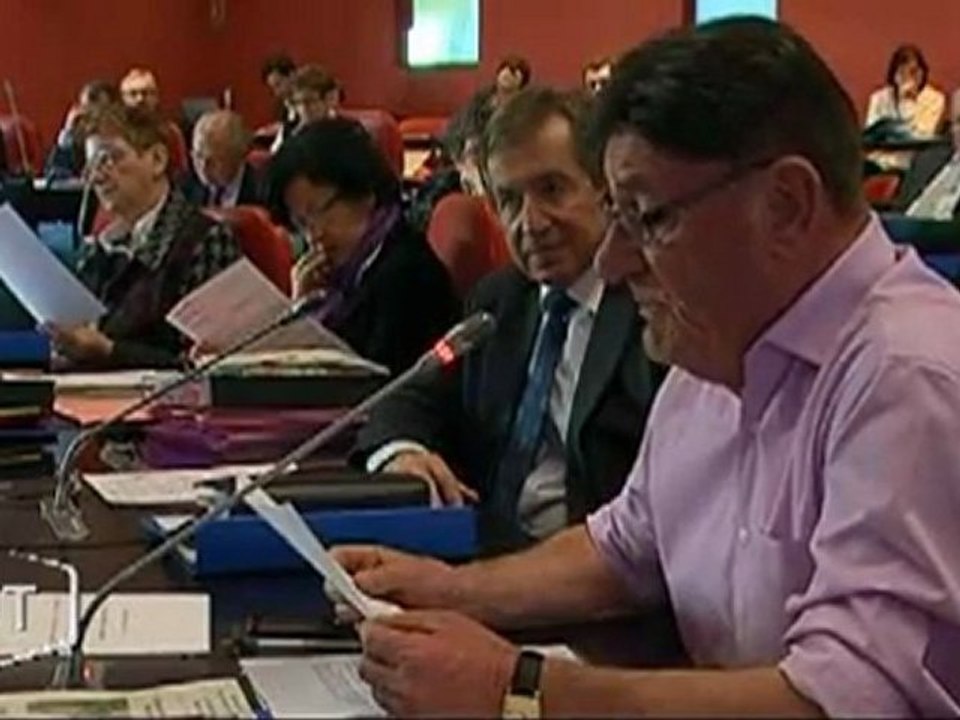 Le Conseil Général étudie les budgets (Vendée)