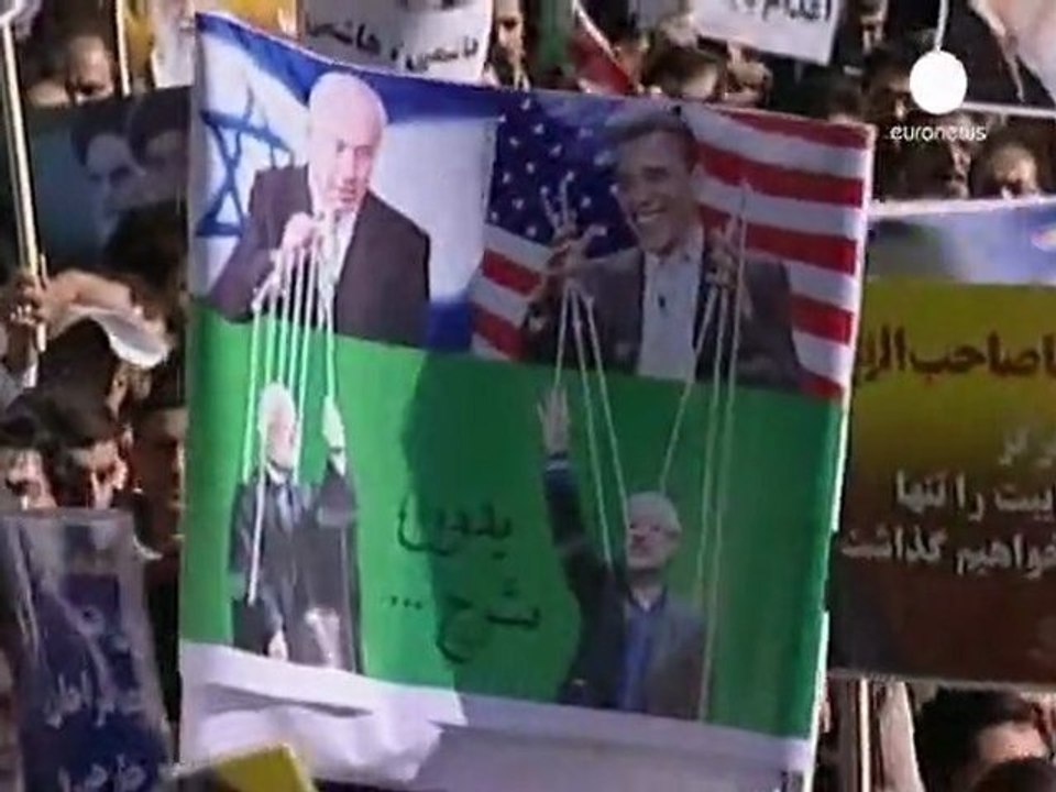 Thousands in Iran demand opposition leaders execution