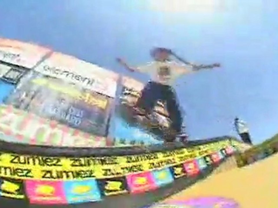 Element Demo: Zumiez Couch Tour