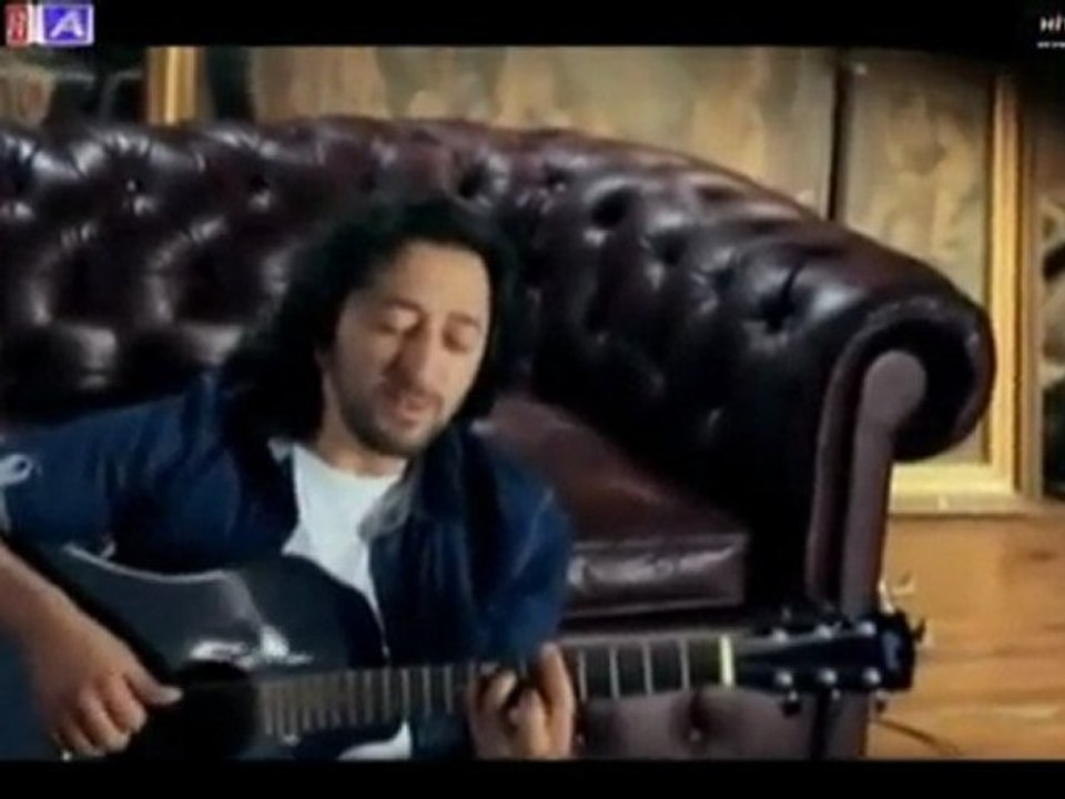 Demet Akalın - Yanan Ateşi Söndürdük (Düet Fettah Can) 2011