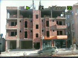 Taşucu'nda bitmemiş inşaatın içine dükkân nasıl açıldı!