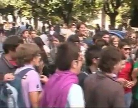 RIFORMA GELMINI. Il Senato approva tra le proteste degli studenti [Microfono aperto]
