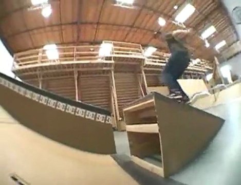 Ryan Smith Trick Tip: Frontside Flip