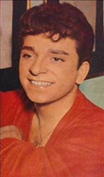 Zeki Müren - DUDAKLARINDA ARZU