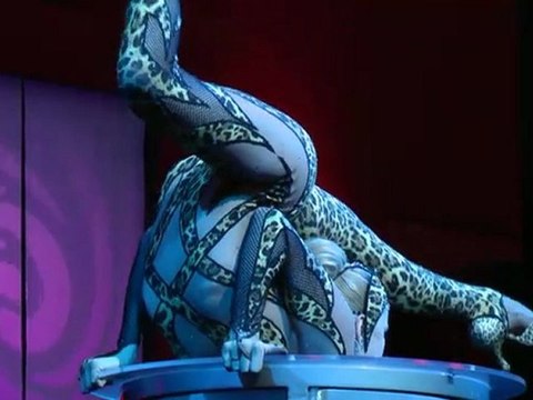 ZLATA-contortion- presents Art agency Valentino