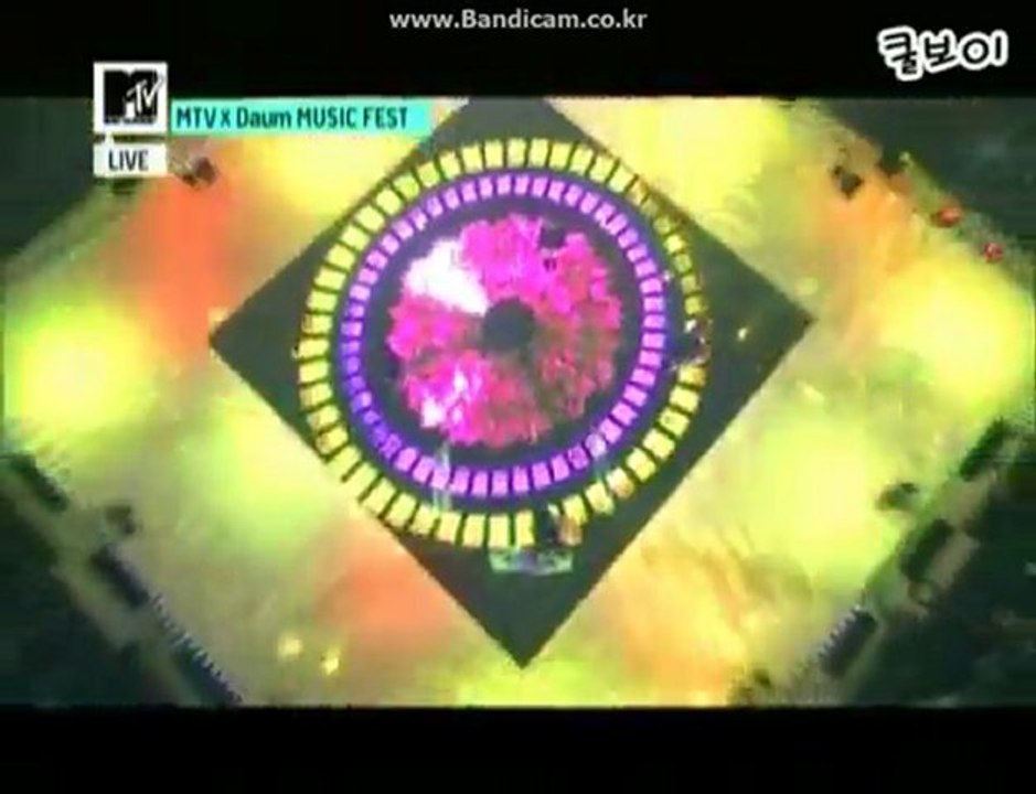 110219 2NE1 - Can't Nobody @ DAUM-MTV Music Festival 2011