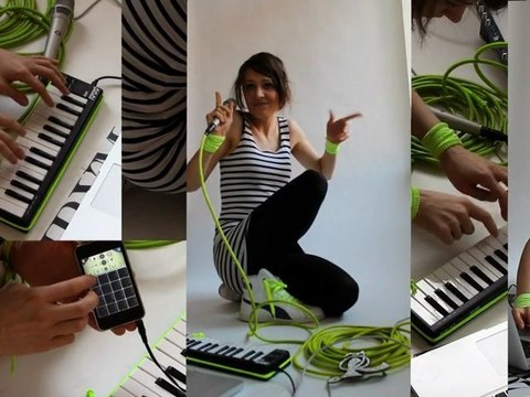 Taken by a stranger - Lena - iPhone Cover - Rahel Kraska