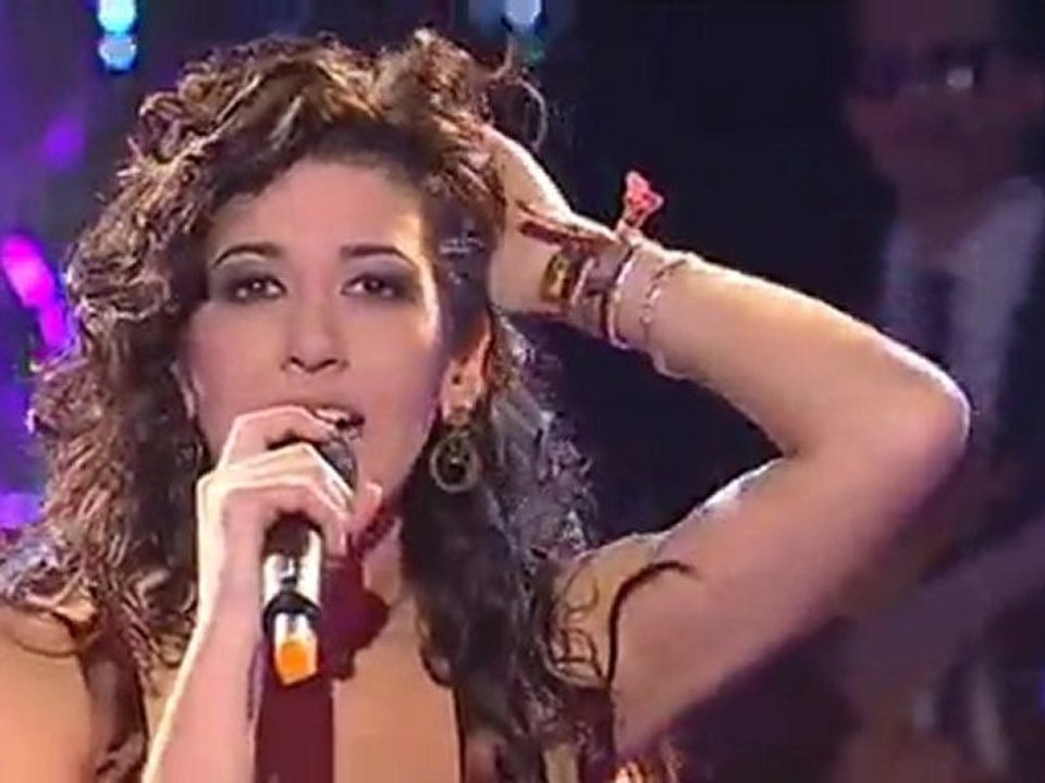 2011 Spain - Lucia Perez - "Abrazame" (Final)