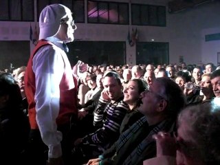 Gérard fait une Surprise pour l'Anniversaire de ma Chérie