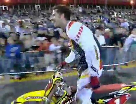 Supercross Rivalry Heats Up! James Stewart vs. Chad Reed