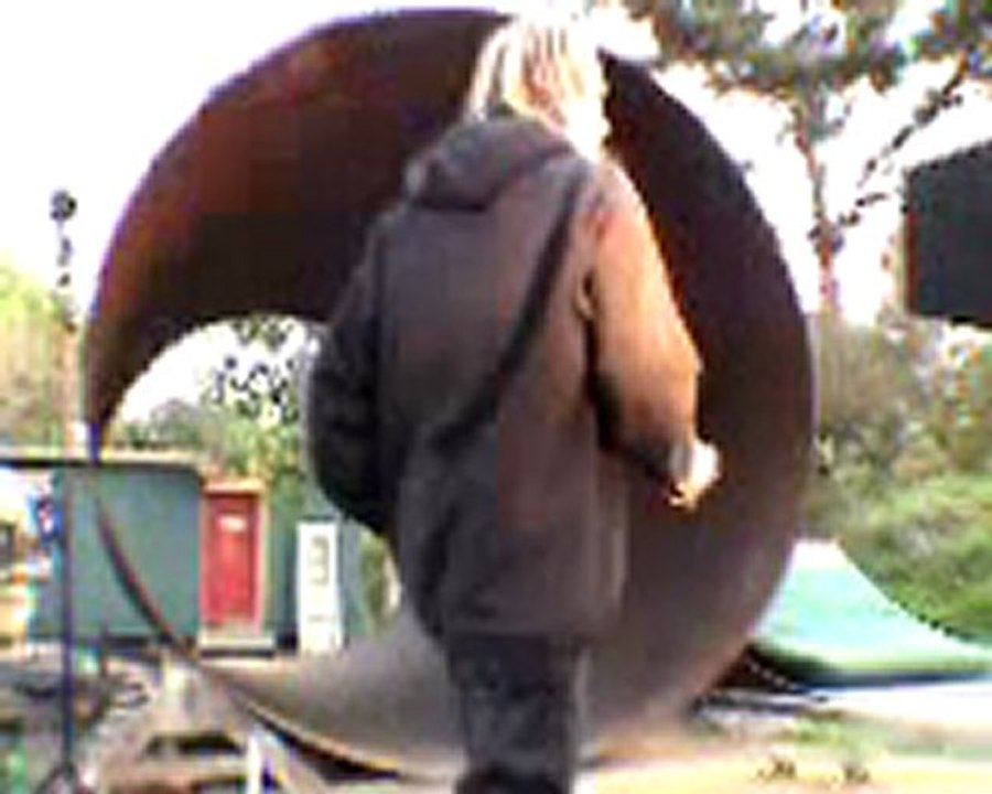 bob burnquist loops the full pipe