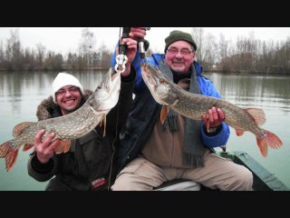 peche au brochet .Domaine de Rumilly .Aube.