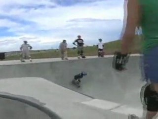 Glen Charnoski / Skate bowl rip