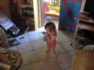 danse ec doudou, noémie 2ans