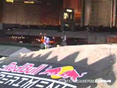 Motorcycle Jump, Robbie Maddison Red Bull Experiment