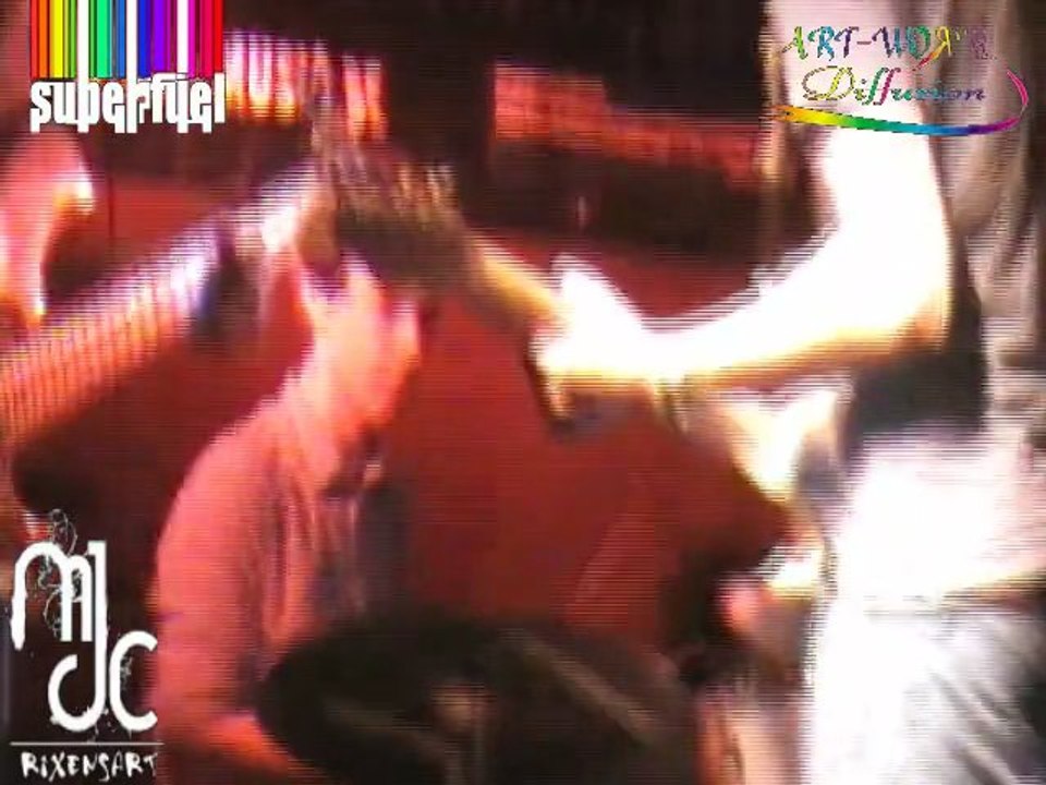 SUPERFUEL live (song 5) 12-2-2011 mjcRixEnSart