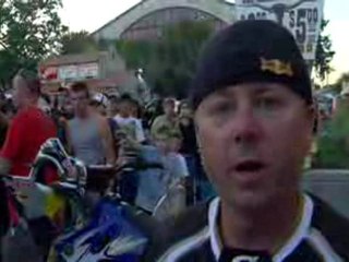 Tommy Clowers goes FMX loco in the Street