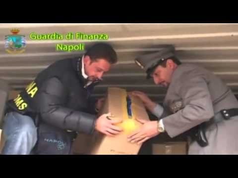 Napoli - Sequestrati al porto tre container di merci contraffatte