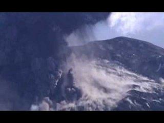 Islanda - Nuova esplosione del vulcano Eyjafjallajökull 1