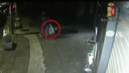 Palermo - Incendia la casa dei vicini