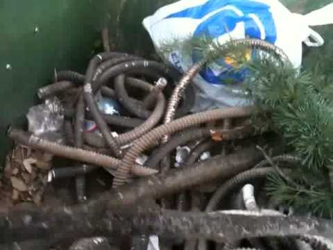 Aversa - Parco Pozzi, errato smaltimento di rifiuti