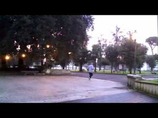 Aversa - I cittadini "dissequestrano" il Parco Pozzi