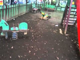 Aversa - L'amministrazione installa delle giostrine non a norma