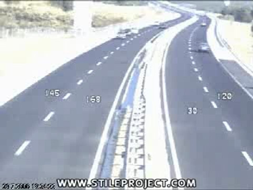 car explodes on autobahn