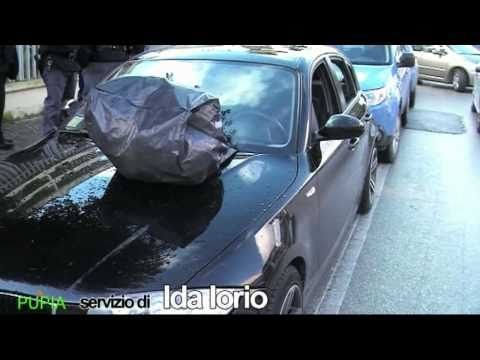 Aversa - Cadavere di un uomo trovato nudo in un'auto