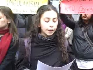 Trabzon'da üniversite öğrencilerinden dolmuş zammın protesto