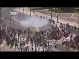 Grecia - Gli scontri di Atene tra manifestanti e forze dell'ordine 13