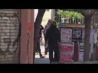Grecia - Anarchici contro il membro del Parlamento Nikitas Kaklamani