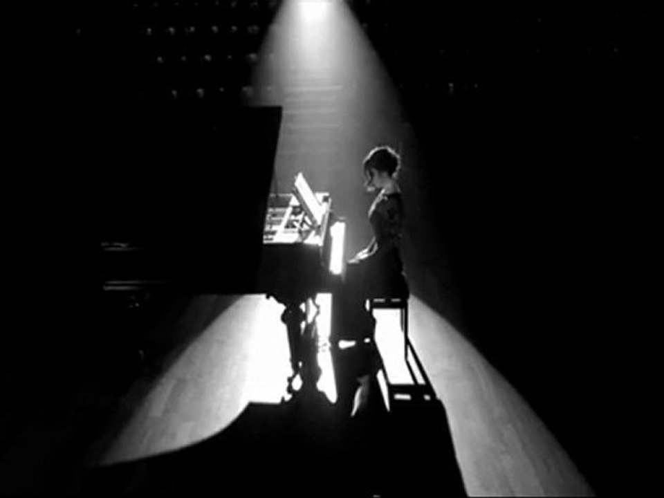 Neslihan Engin - Git Burdan