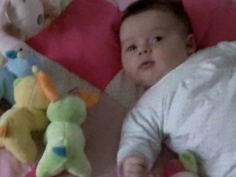 premiers pas sur le tapis d'éveil