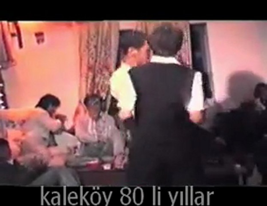 Kale Beldesi.com 80 li yıllarda Apaci Dansı